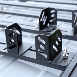 Zestaw Uchwytów Mocujących do Skrzyni Wyprawowej i Pojemników Cargo (4 szt.) – Solidne Zabezpieczenie Off-Road